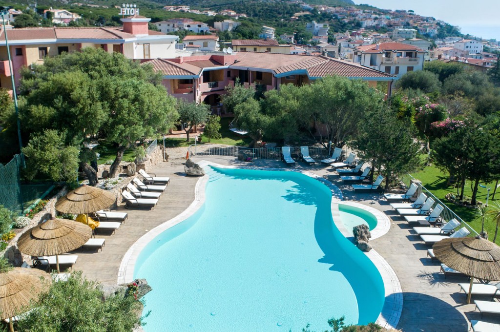 club-hotel-residence-i-ginepri-cala-gonone-sardegna7