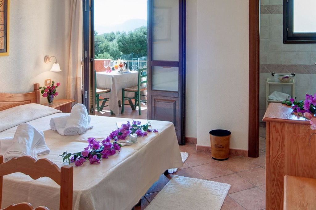 hotel-i-ginepri-cala-gonone-sardegna-le-camere30