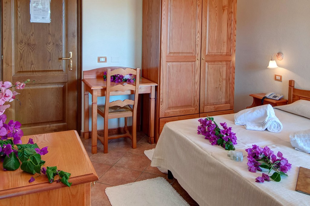 hotel-i-ginepri-cala-gonone-sardegna-le-camere31